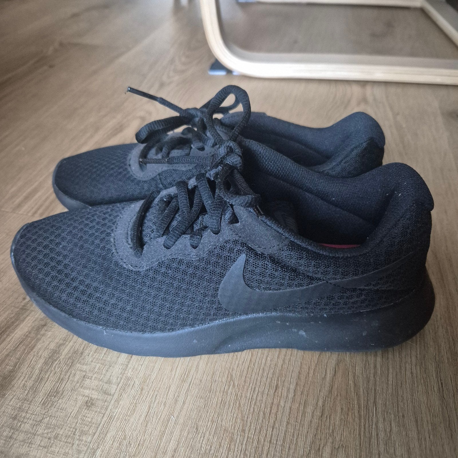 Nike Tanjun sneakers zwart - Maat 39, Kleding | Dames, Schoenen, Zo goed als nieuw, Sneakers of Gympen, Zwart, Ophalen of Verzenden