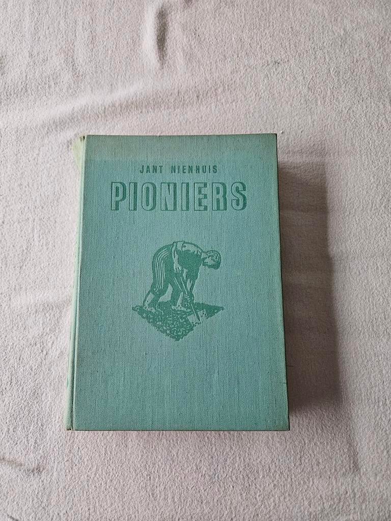 Pioniers van de schrijver Jant Nienhuis, Boeken, Ophalen of Verzenden, Zo goed als nieuw