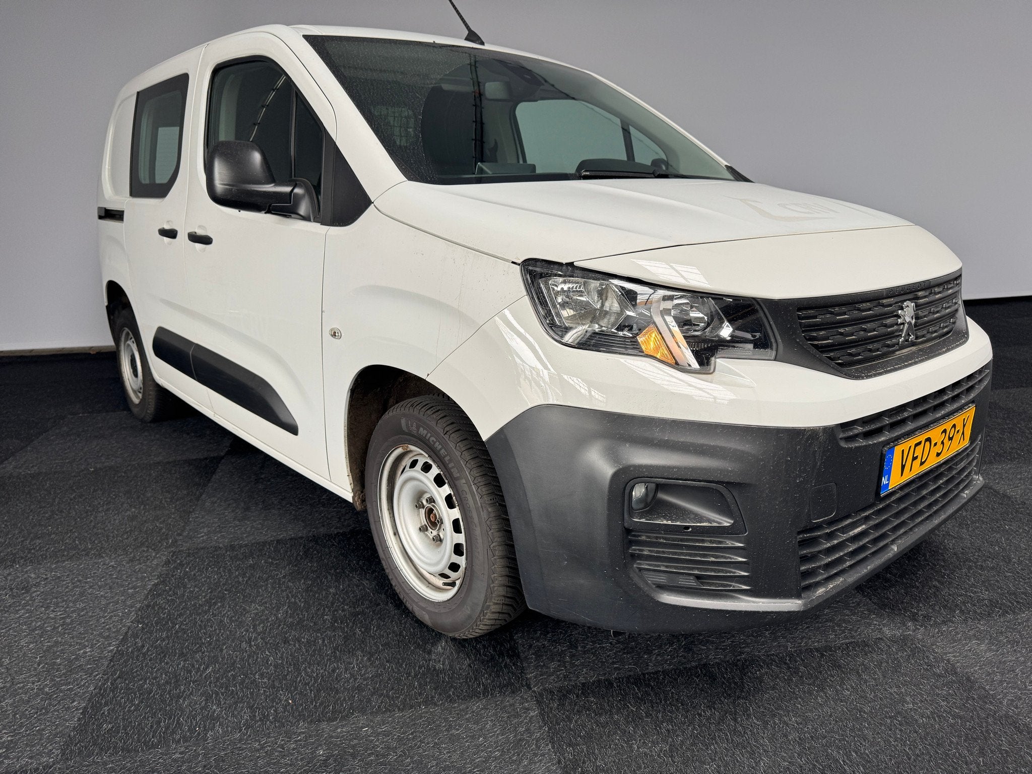 Peugeot Partner 1.5 HDI incl klep airco, Gebruikt, 4 cilinders, Parkeersensor, Wit