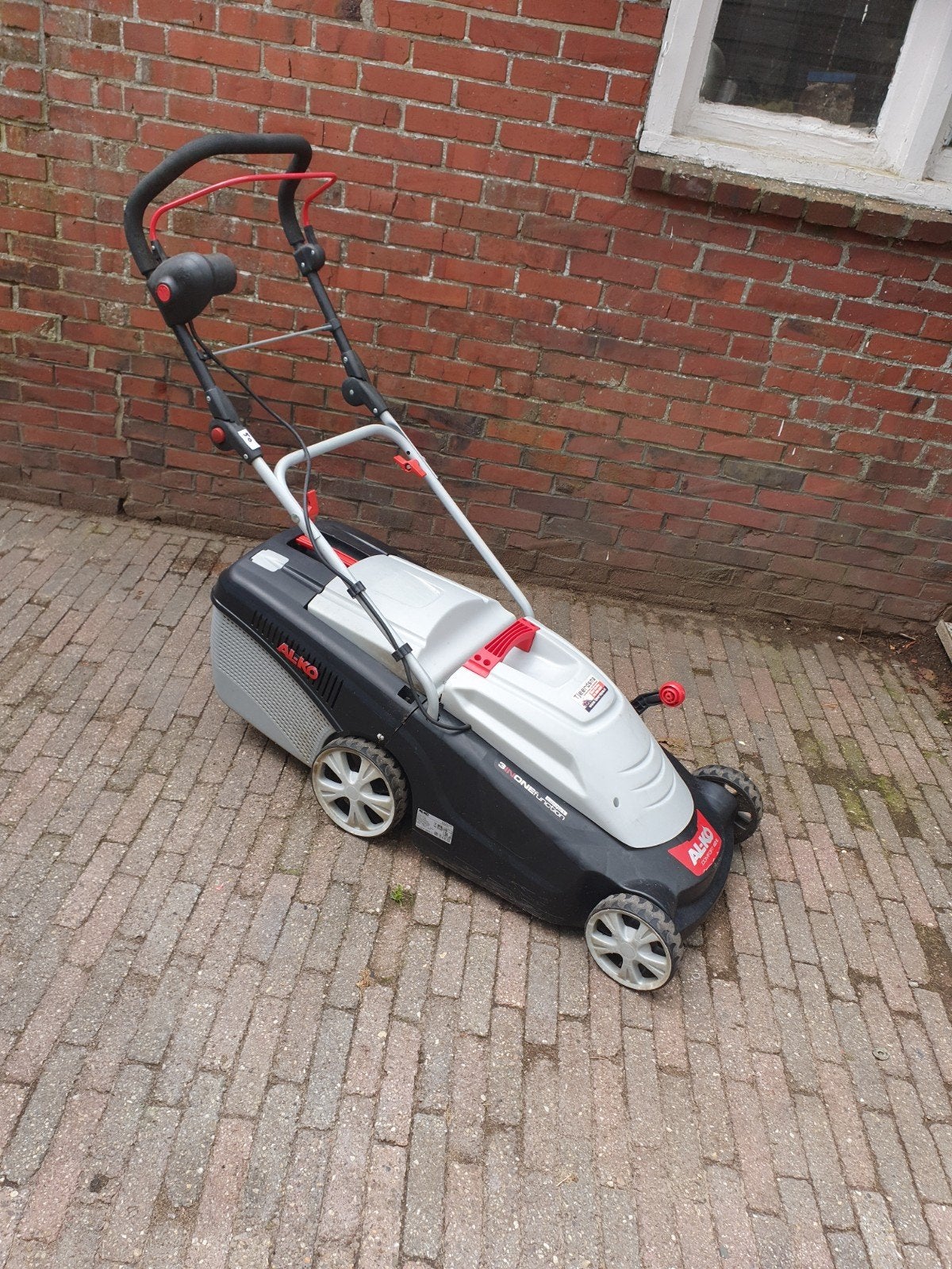 Te koop aangeboden alko electro maaier, Ophalen, Gebruikt, 50 cm of meer