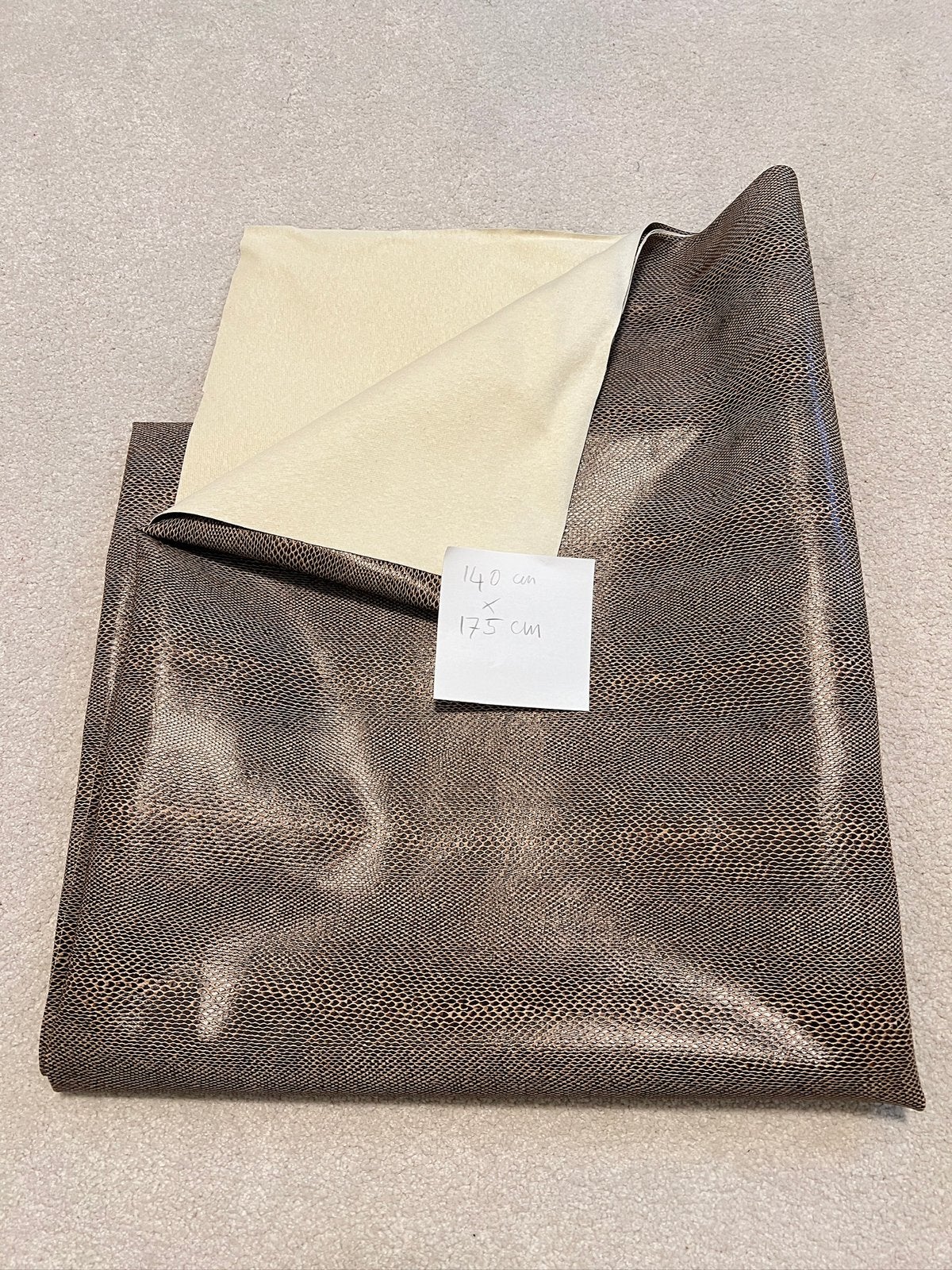 Verschillende lappen nepleer skai slang krokodil, Overige kleuren, 120 cm of meer, Ophalen of Verzenden, Zo goed als nieuw