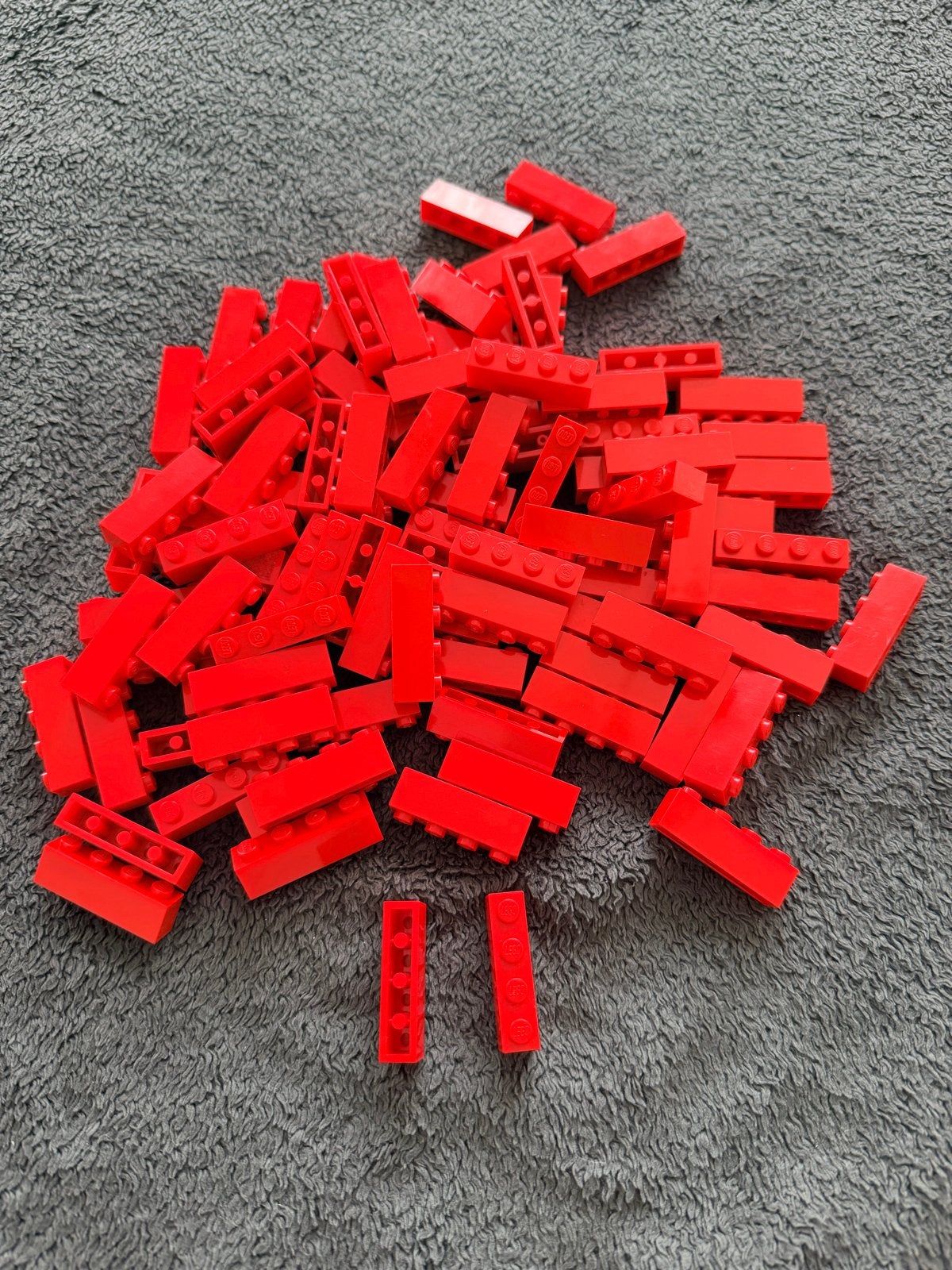 Lego rode bouwstenen 1x4 studs - 99 stuks, Ophalen of Verzenden, Gebruikt