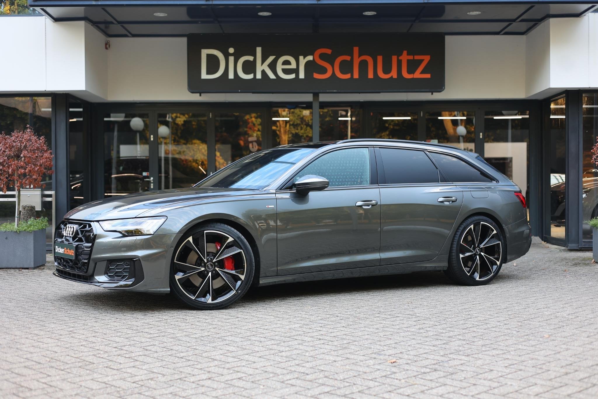 Audi A6 Avant 55 TFSIe Competition Pano | trekhaak | ACC, Automaat, Gebruikt, 4 cilinders, 150 min