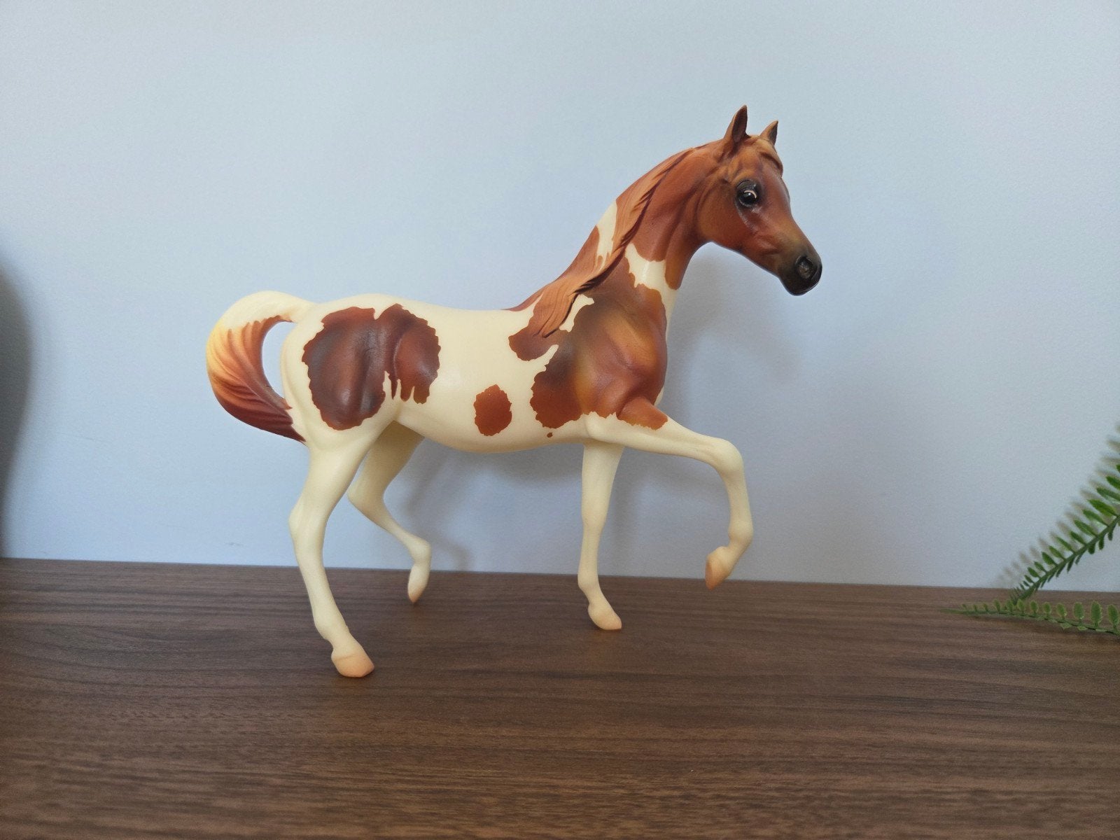 Breyer Classic (1:12) Cosette | WEB SPECIAL Collectors Club, Ophalen of Verzenden, Zo goed als nieuw, Paard, Beeldje of Figuurtje