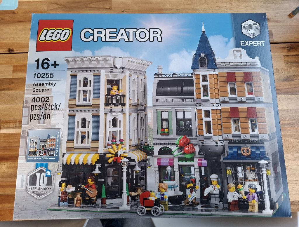 LEGO 10255 Assembly Square. Zakjes verzegeld., Ophalen, Lego, Nieuw, Compleet