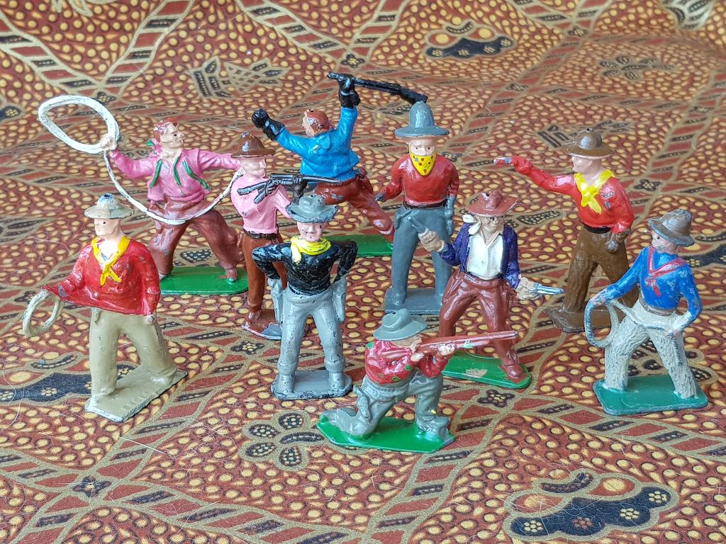 Tien cowboys oud speelgoed uit Engeland van tin., Antiek en Kunst, Ophalen of Verzenden