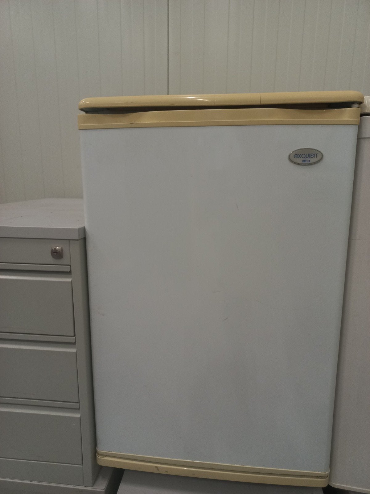Exquisit Vrieskast GSA 118 met 4 lades tafelmodel, Ophalen