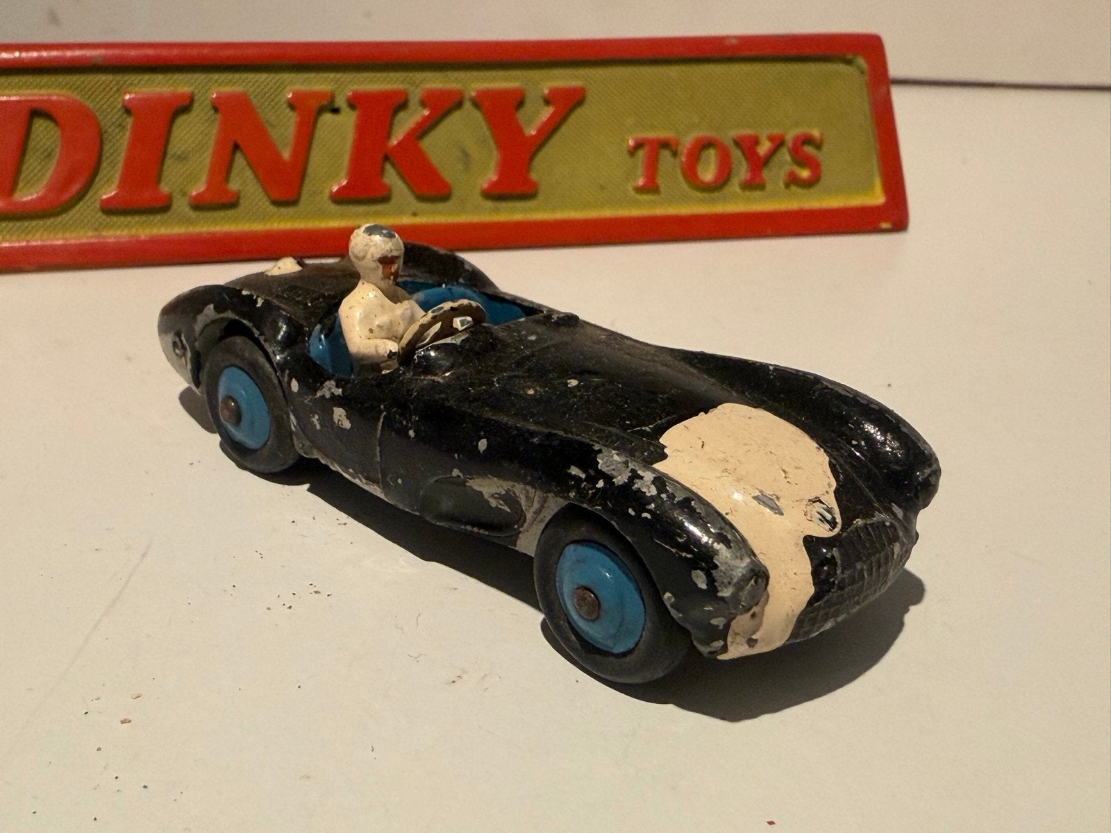 Dinky Toys Aston Martin - Vintage Speelgoedauto, Ophalen of Verzenden, Gebruikt
