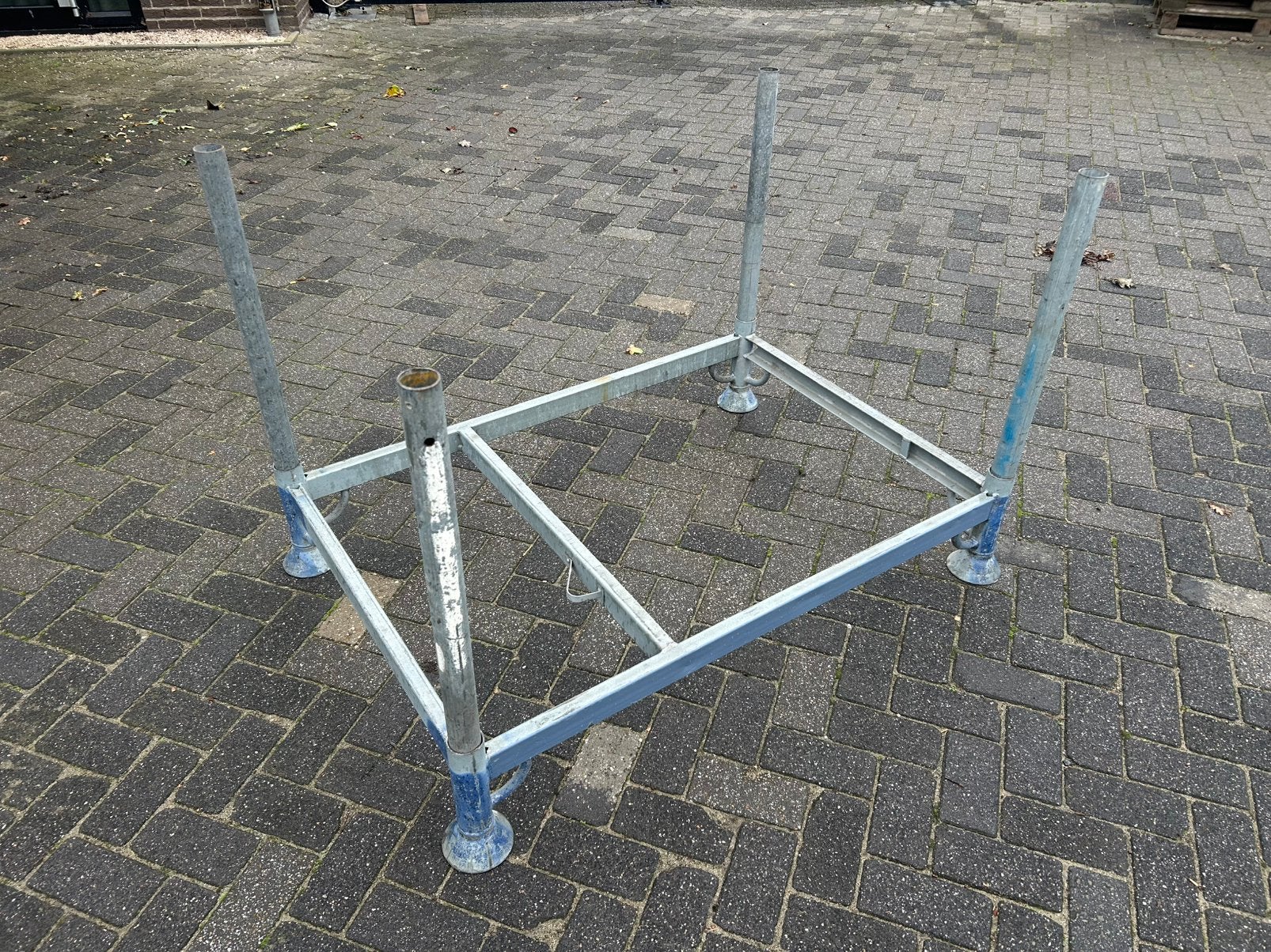 Layher stapelpallet 1.25 x 0.85, Doe-het-zelf en Verbouw, Ophalen, Zo goed als nieuw, Overige typen, Minder dan 2 meter