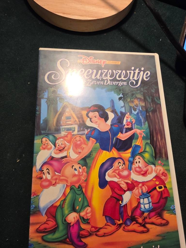 Sneeuwwitje en de Zeven Dwergen VHS, Ophalen of Verzenden