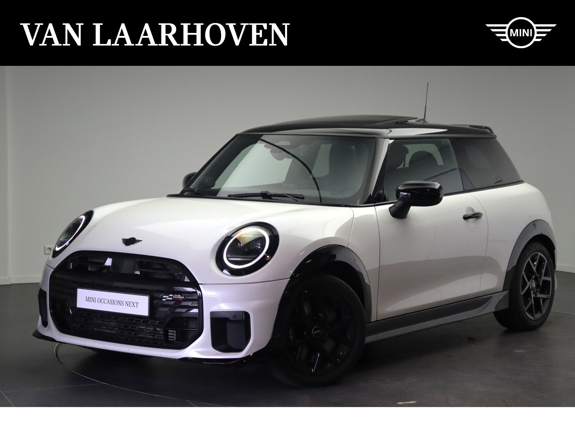 MINI Hatchback Cooper C Automaat / JCW / Pakket M / JCW / Pa, Dealer onderhouden, 156 pk, Met garantie (alle), 4 stoelen