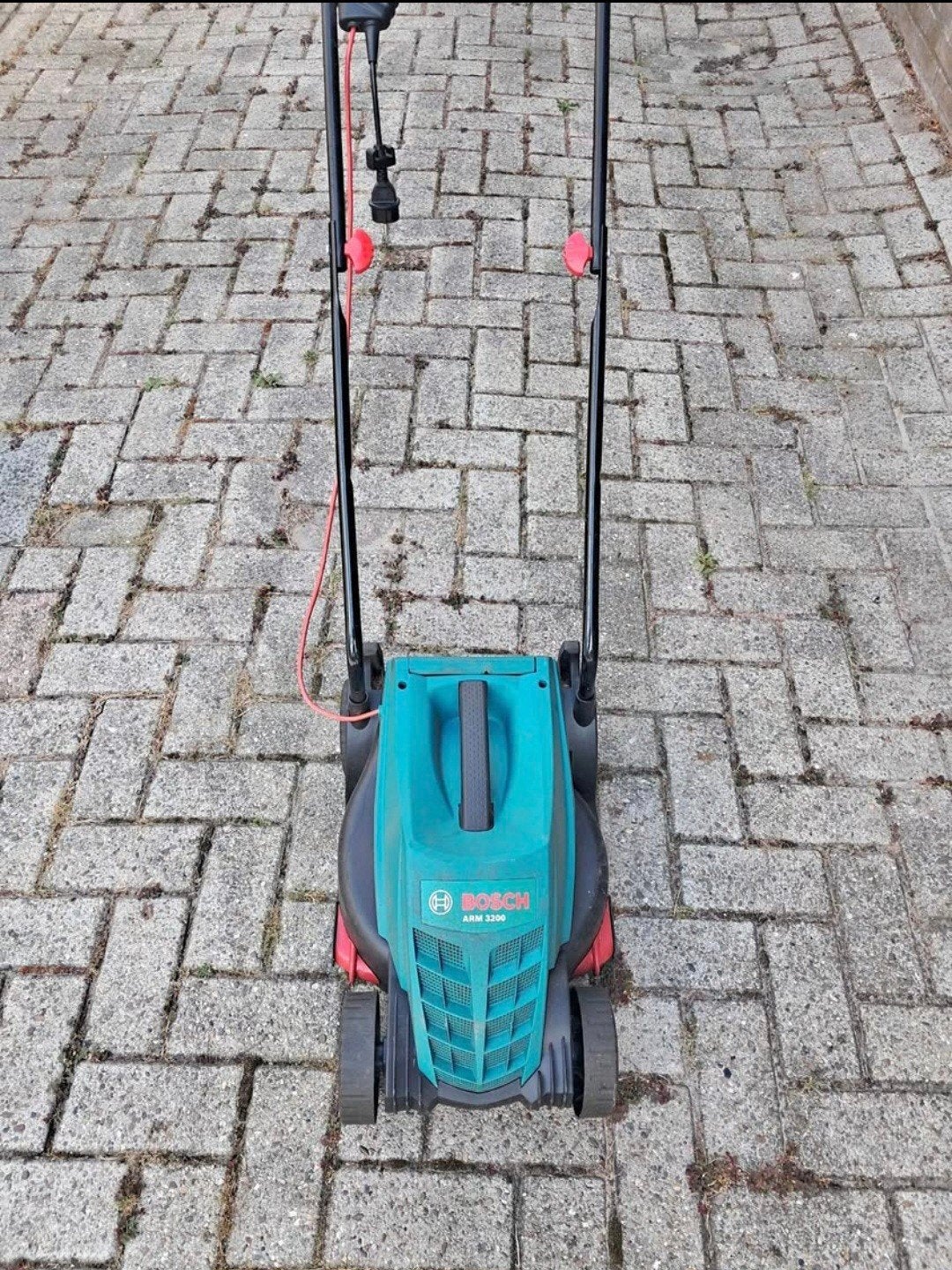 grasmaaier en verticuteer/beluchtiger tekoop, Ophalen, Zo goed als nieuw
