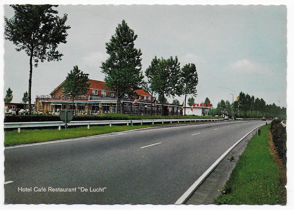 Bruchem Hotel de Lucht Ongelopen Ansichtkaart ( B5586 ), Ophalen of Verzenden, 1980 tot heden, Gelopen