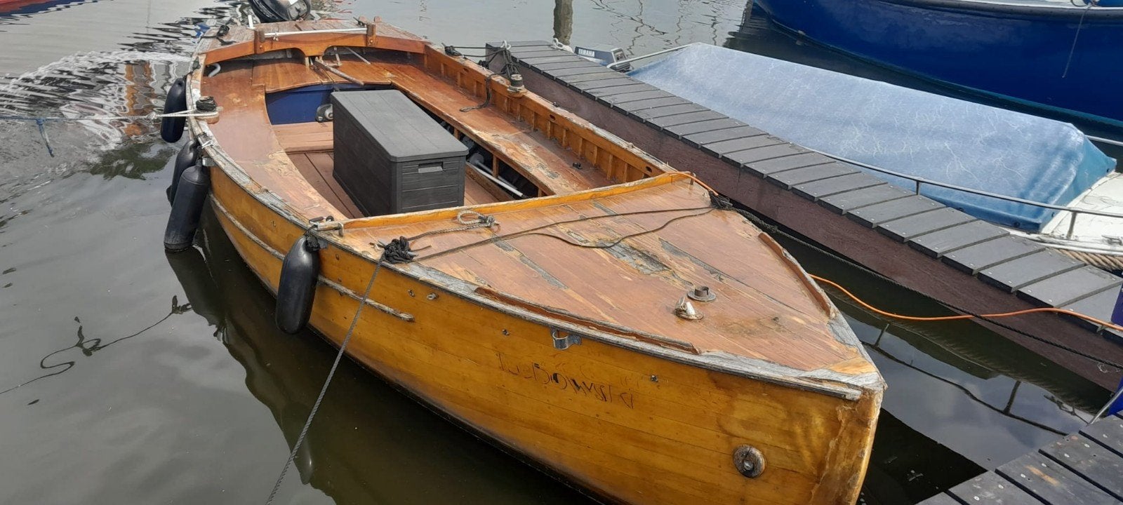 Houten sloep met motor, Hobby en Vrije tijd, Modelbouw | Boten en Schepen, Ophalen