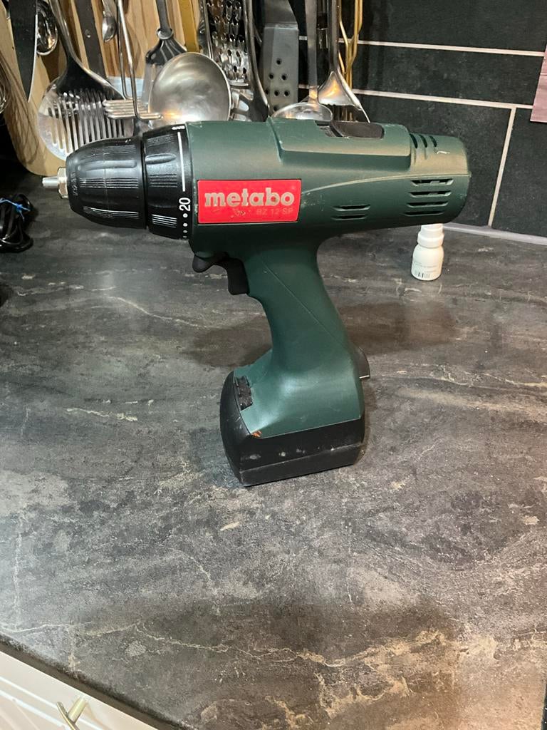 Metabo BZ 12 SP Accuboormachine 12V 1.4 amp, Gebruikt, Variabele snelheid, Ophalen of Verzenden, Boor- en Schroefmachine