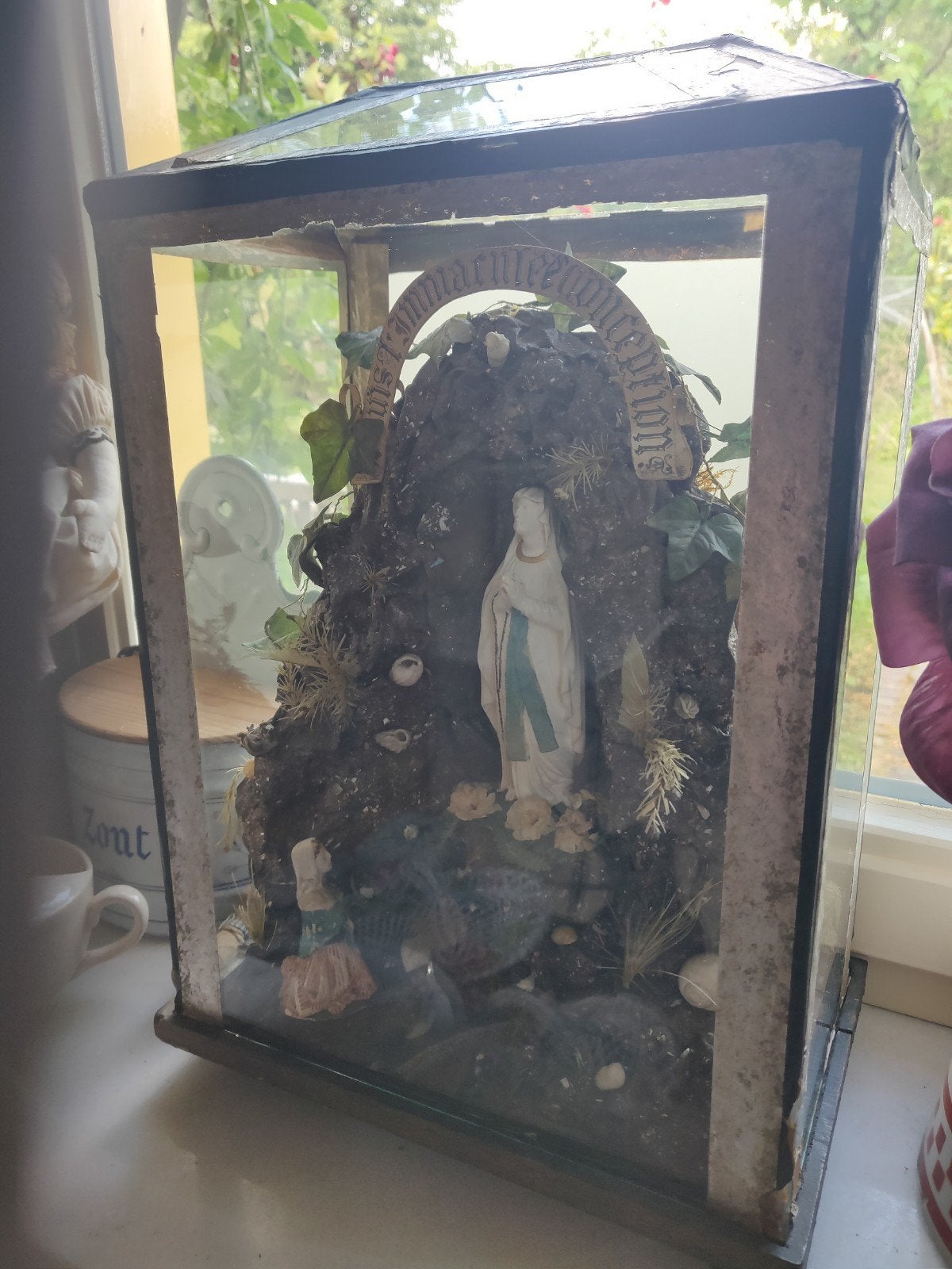 Stolp met Maria in lourdes, Ophalen