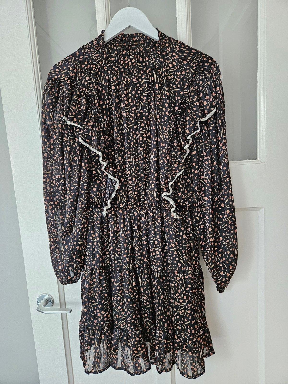 Loavies jurk met ruches en een glittertje, Kleding | Dames, Maat 38/40 (M), Zwart, Ophalen of Verzenden, Boven de knie