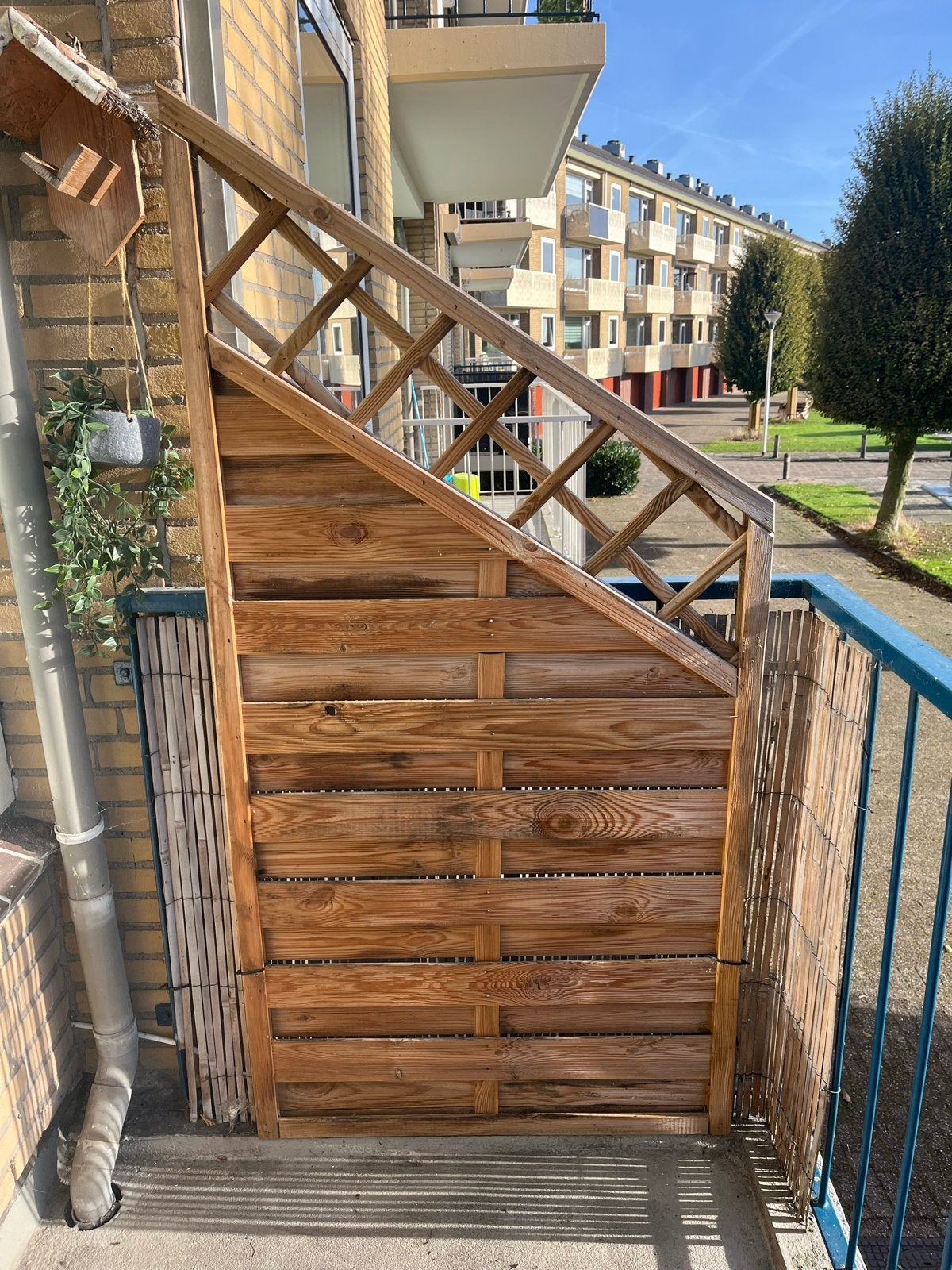 2 schuine schuttingdelen voor balkon of tuin, Tuin en Terras, Ophalen, Minder dan 3 meter, Hout, 1 tot 2 meter