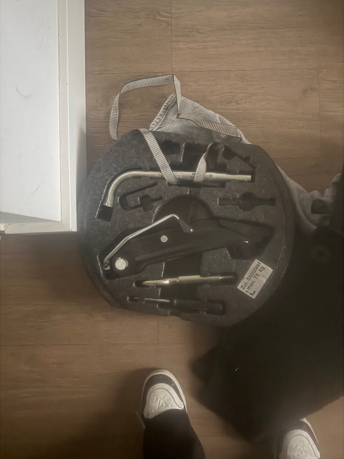 Krikset voor auto - Max. 75 kg, Ophalen of Verzenden, Gebruikt