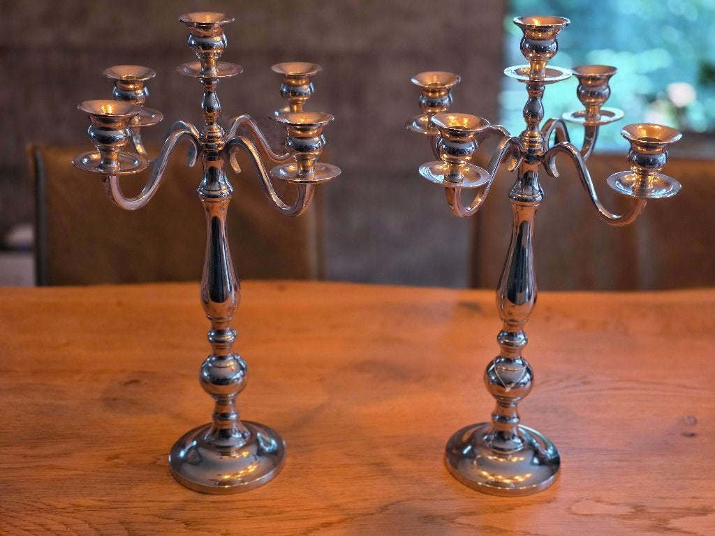 Set van 2 zilverkleurige 5-armige kandelaars, Ophalen, Overige merken, Metaal, Kandelaar