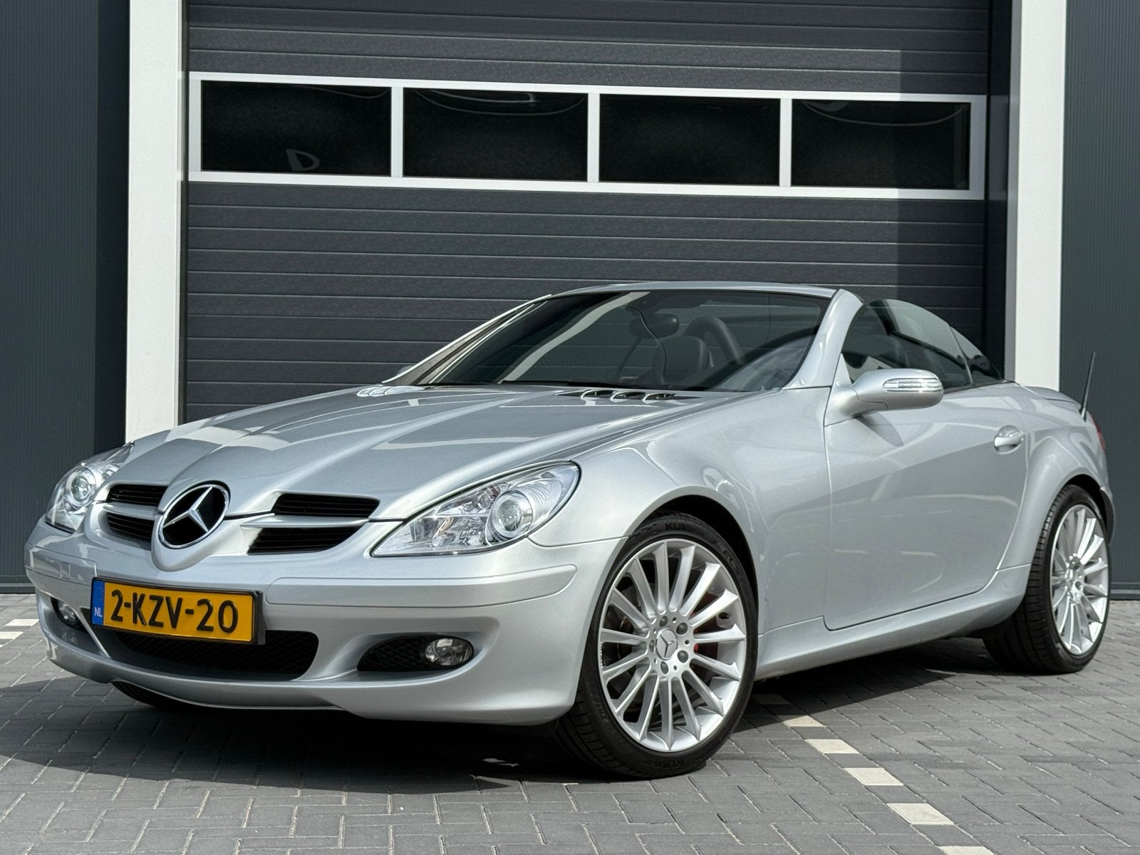 Mercedes-Benz SLK R171 1.8 Slk200 Kompr Roadster 2005 Grijs, Auto's, Mercedes-Benz, Achterwielaandrijving, Zwart, 1796 cc, 163 pk