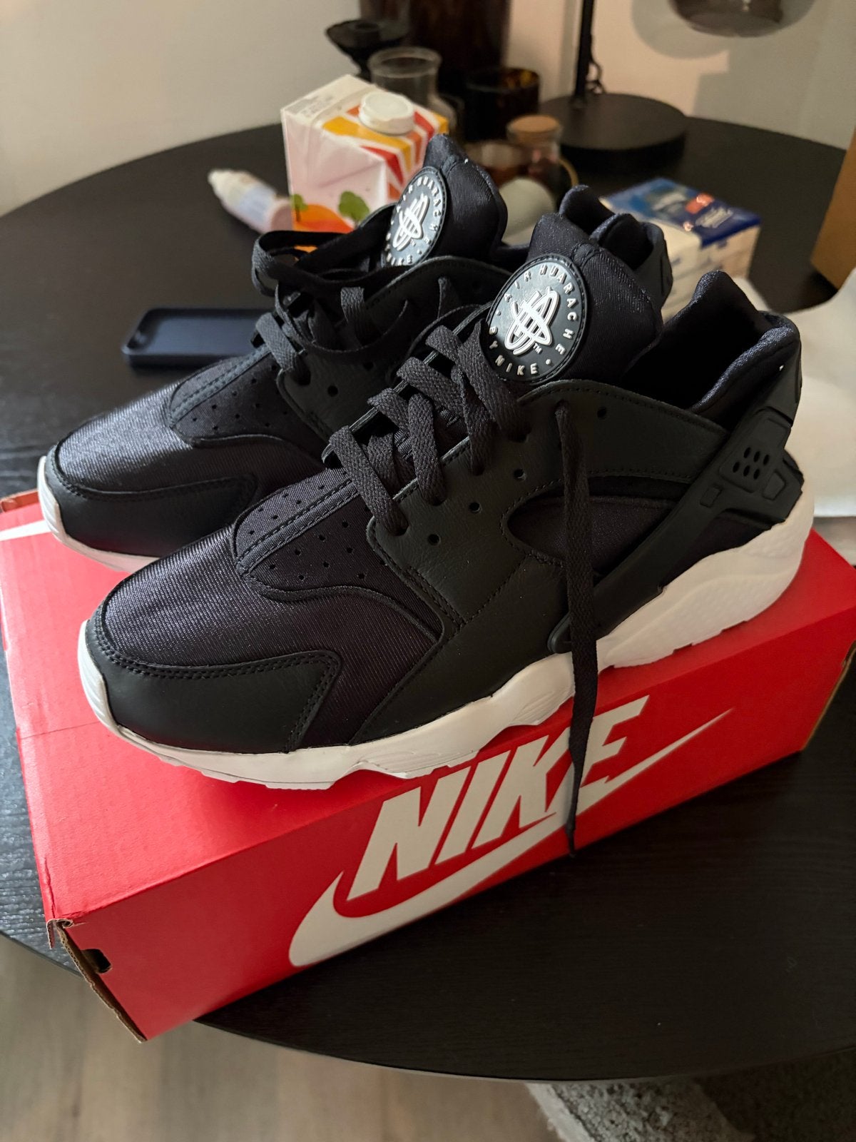 Nike Huarache - Zwart - Nooit gedragen, Ophalen of Verzenden, Nieuw, Zwart, Sneakers of Gympen