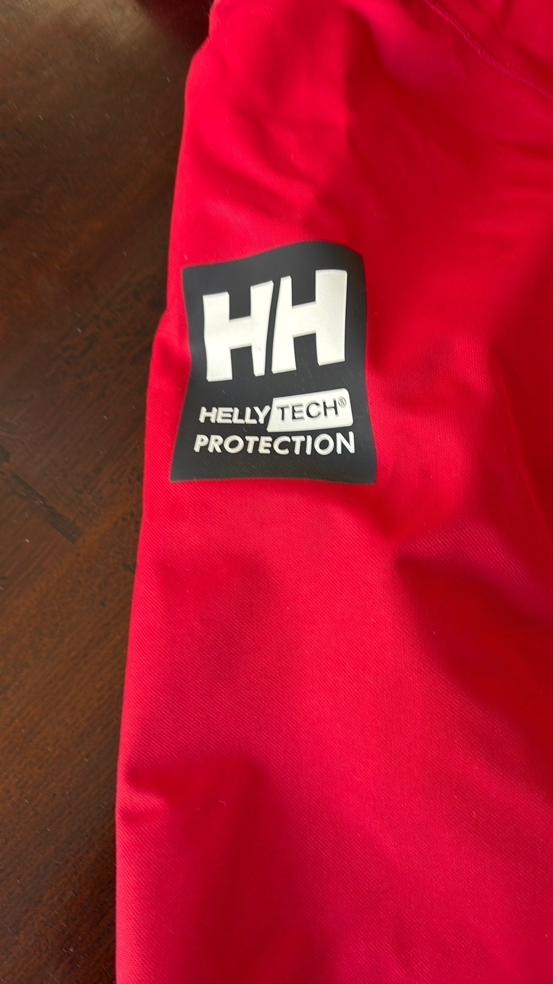 Zeiljas Helly Hansen, zwart, rood, wit, maat M, dames, Watersport en Boten, Watersportkleding, Ophalen of Verzenden, Zo goed als nieuw