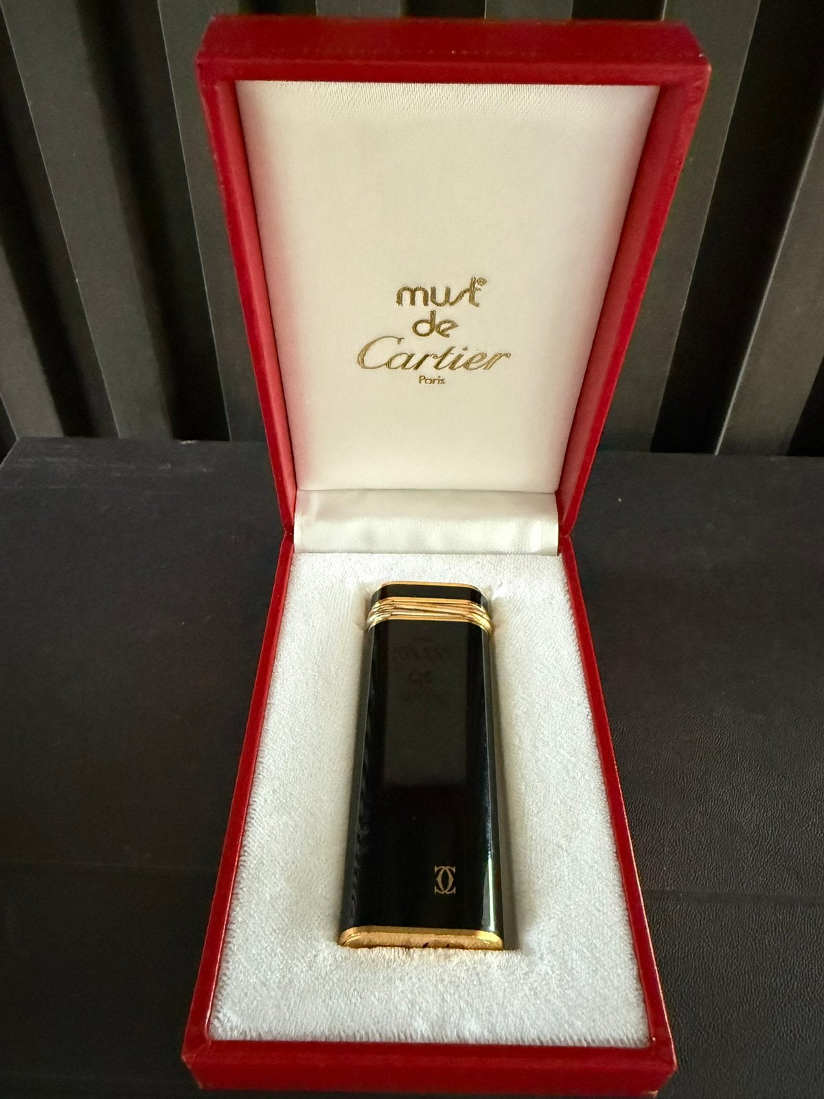 CARTIER Trinity Pocket Lighter in Black Lacquer Full set Box, Ophalen of Verzenden, Zo goed als nieuw, Aansteker