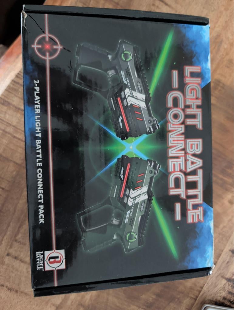 Light Battle Connect Lasergame Set met 2 Geweren en 2 Vesten, Ophalen of Verzenden, Zo goed als nieuw