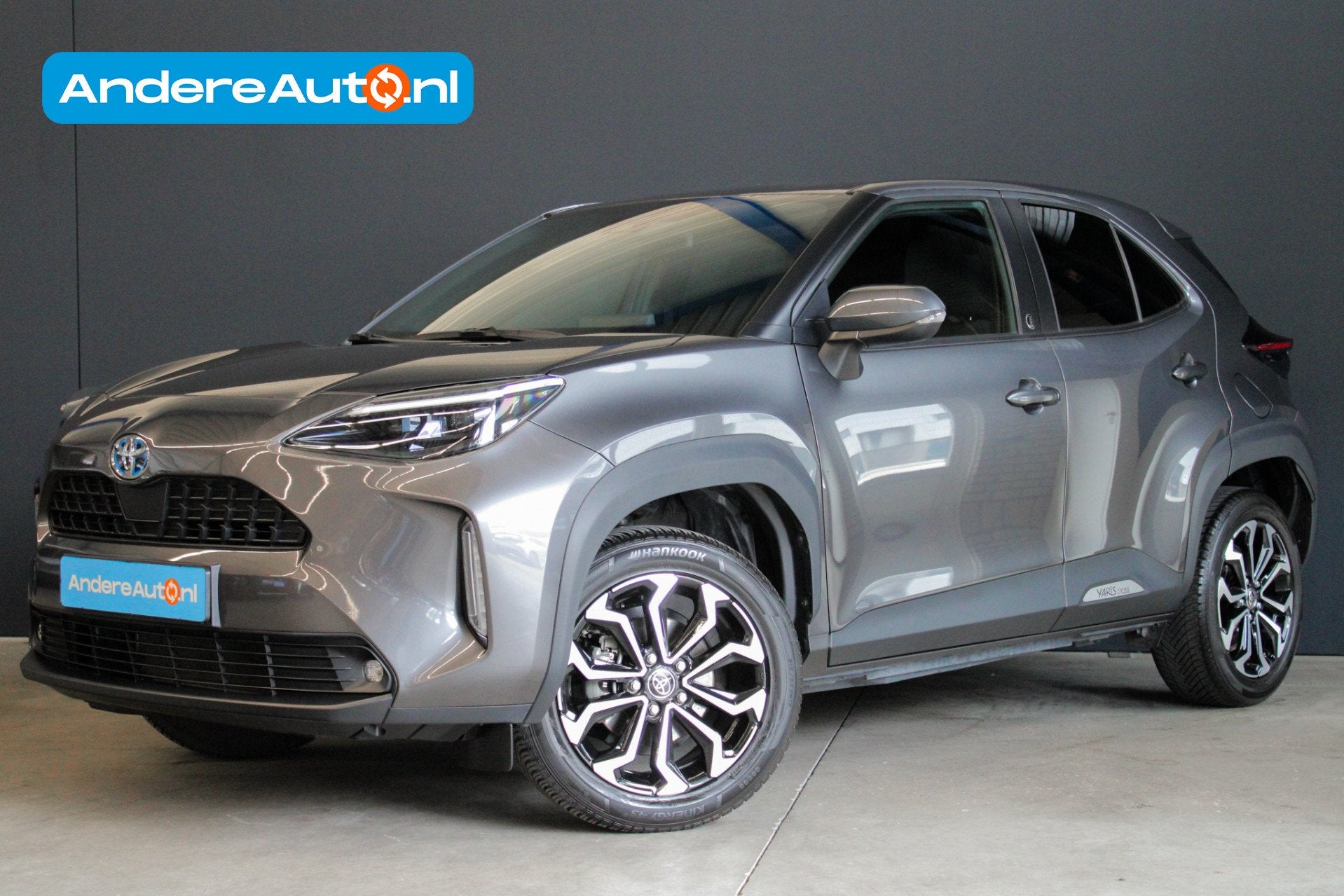 Toyota Yaris Cross 1.5 Hybrid Dynamic |trekhaak|nieuw onderh, Stof, Gebruikt, Zwart, 116 pk