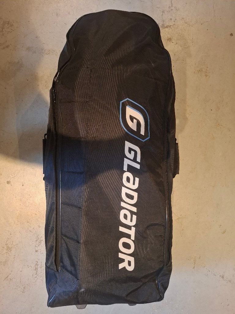 Foto 8 van Te koop: Sub board + tas + roeispanen + pomp