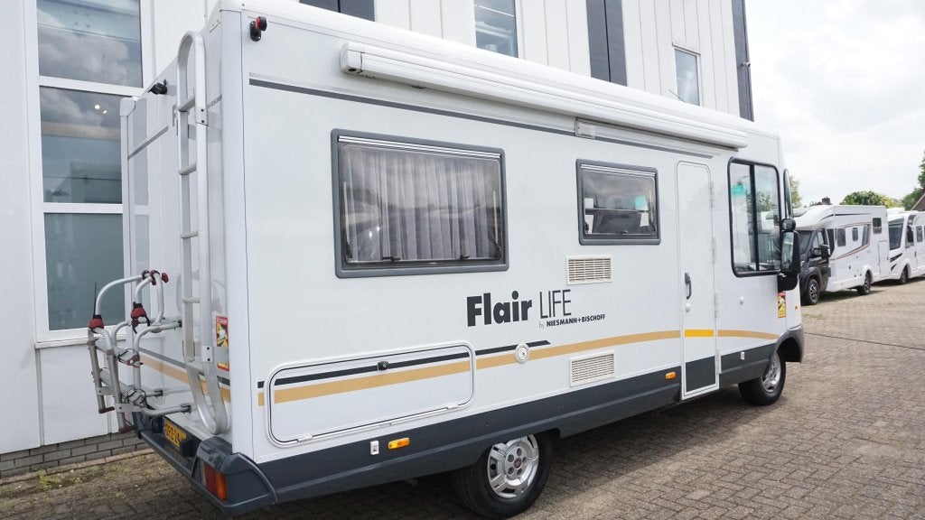 Caravans And Camping Flair