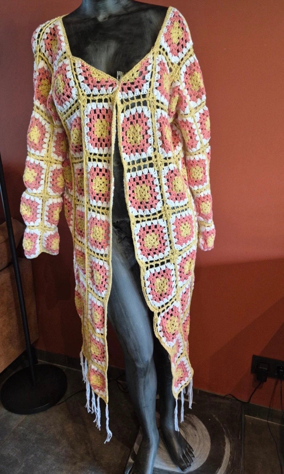 Gehaakt vest in granny square stijl - Maat M, Maat 38/40 (M), Meerkleurig, Ophalen of Verzenden, Zo goed als nieuw