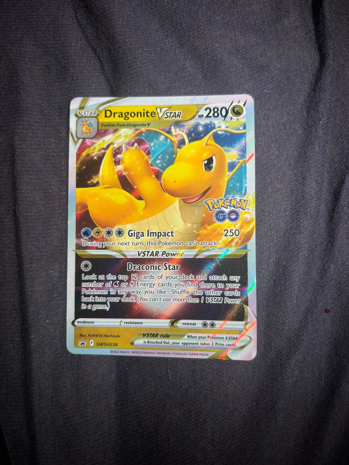 Dragonite VSTAR SWSH236 Pokémon GO Promo Kaart, Hobby en Vrije tijd, Verzamelkaartspellen | Pokémon, Ophalen, Zo goed als nieuw