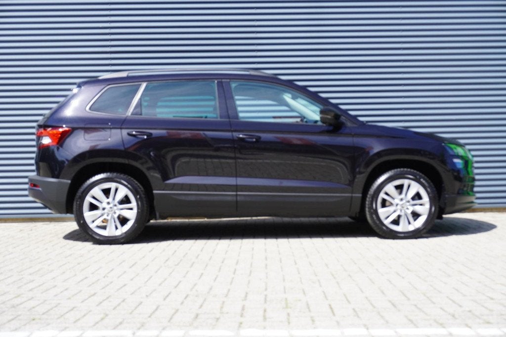 Skoda Karoq 1.0 TSI 115pk Business Edition | PDC Voor & Acht, Voorwielaandrijving, 12 maanden, Stof, Gebruikt
