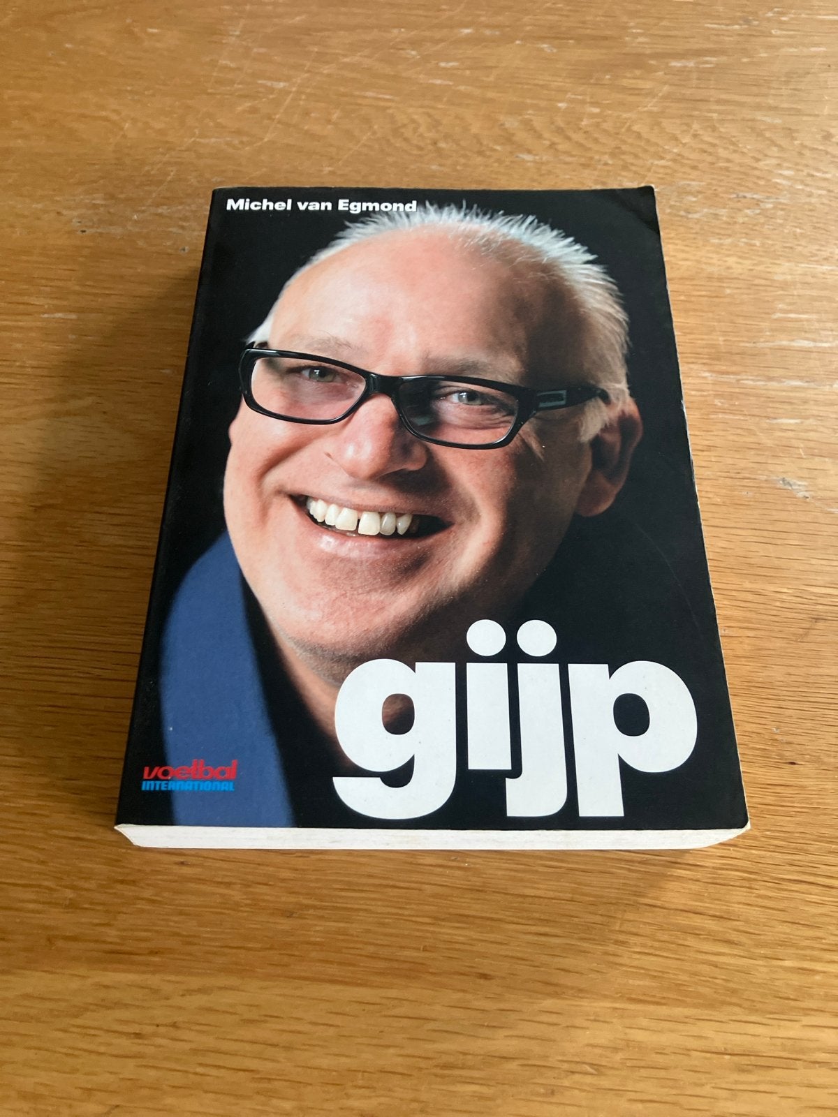 Gijp - Michel van Egmond (Voetbal International), Ophalen of Verzenden, Gelezen, Overige