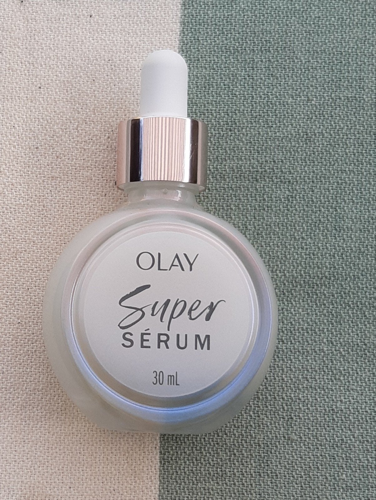 Olay Super Serum 30, Ophalen of Verzenden, Zo goed als nieuw, Gehele gezicht, Verzorging