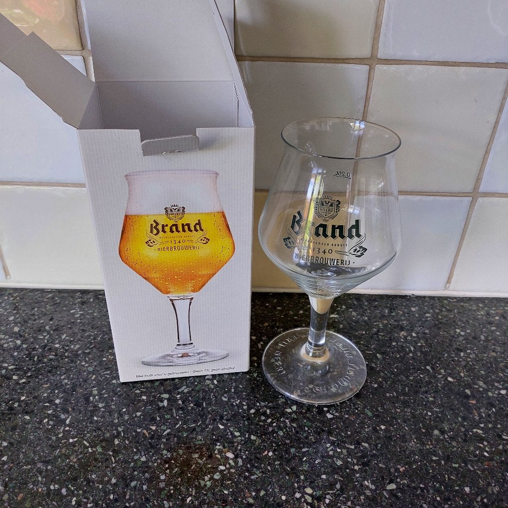 Brand Bier 4 verschillende glazen, Verzamelen, Ophalen of Verzenden, Zo goed als nieuw, Glas of Glazen, Brand