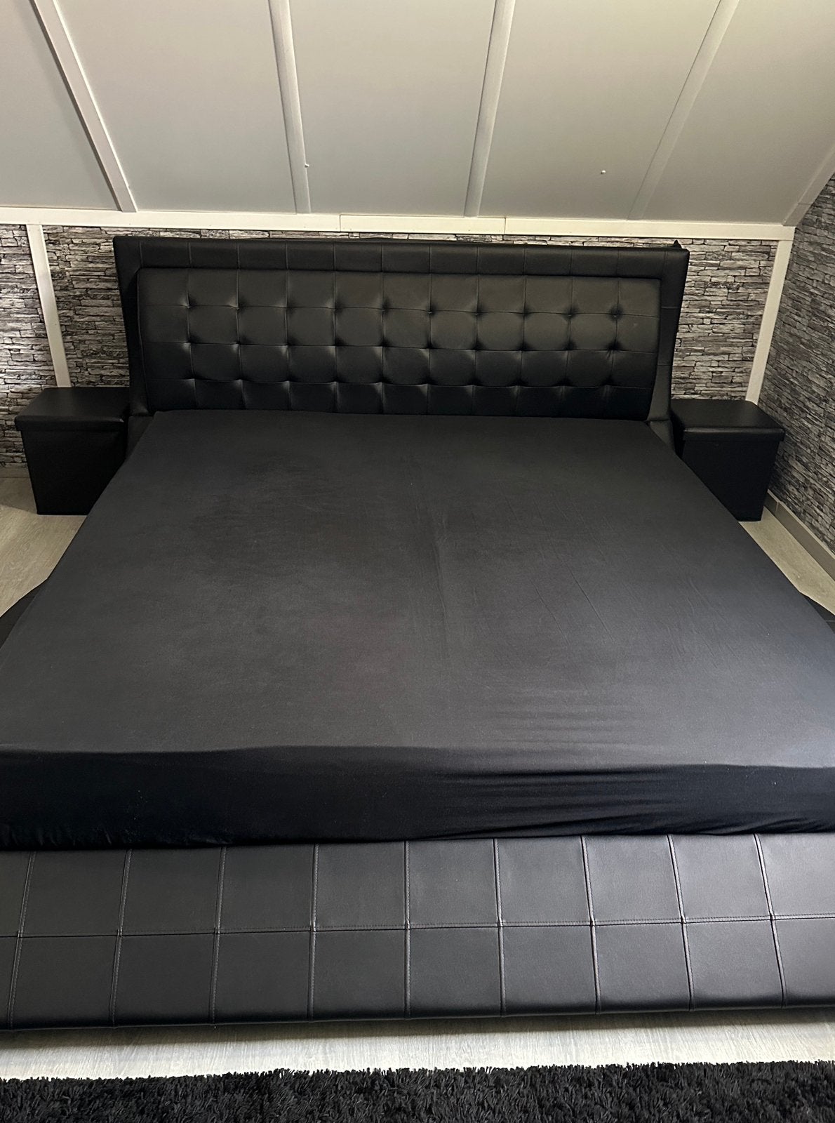 Modern bed, Ophalen, Tweepersoons, Zo goed als nieuw, 180 cm