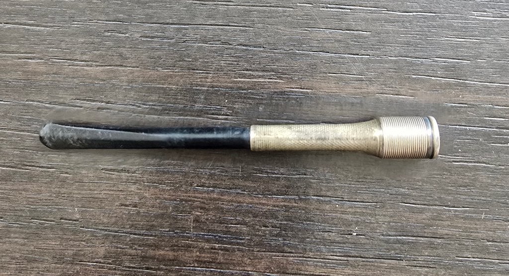 Sigarettenpijpje antiek met uitdrukmechanisme, Ophalen of Verzenden, Gebruikt, Overige typen