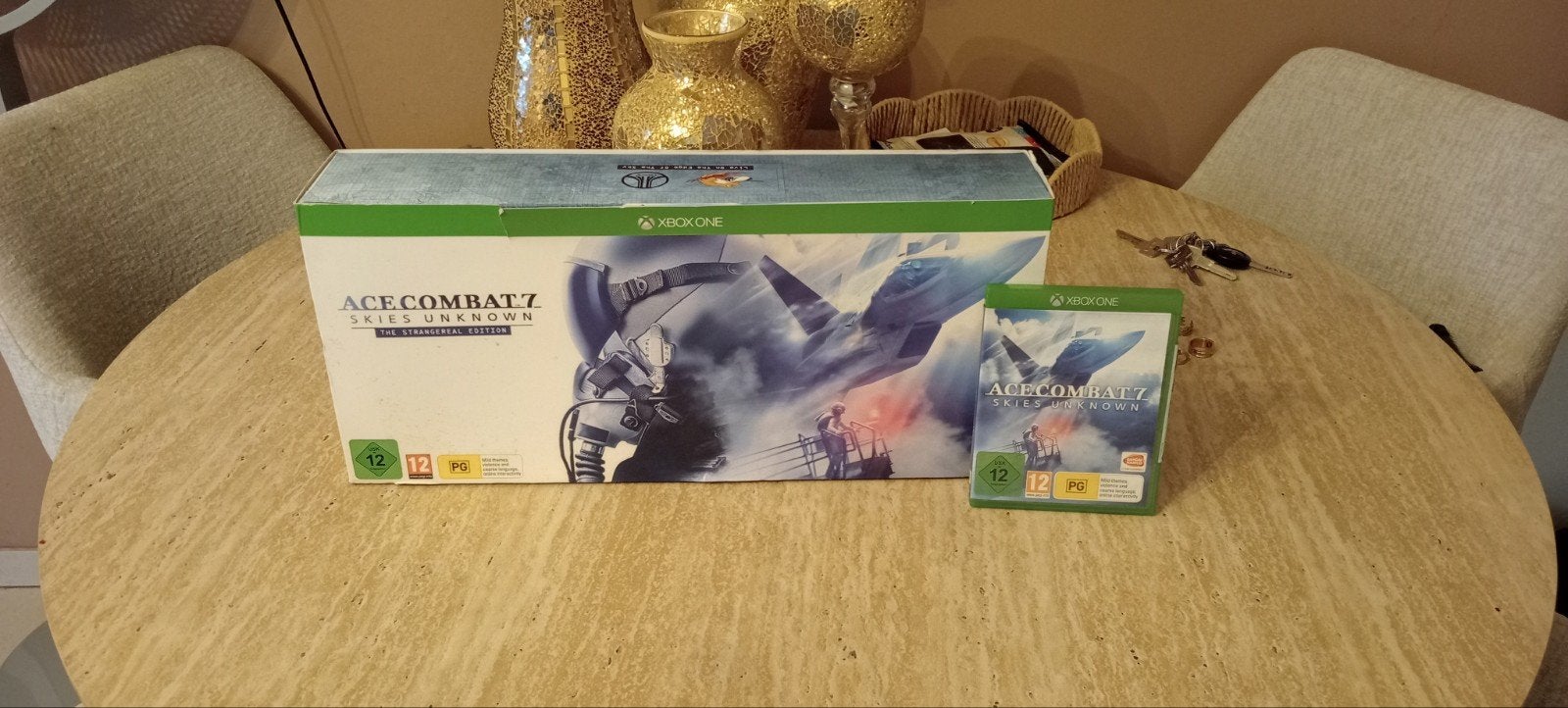 Ace Combat 7 Skies Unknown The Strangereal Edition Xbox One, Ophalen, Online, 1 speler, Racen en Vliegen