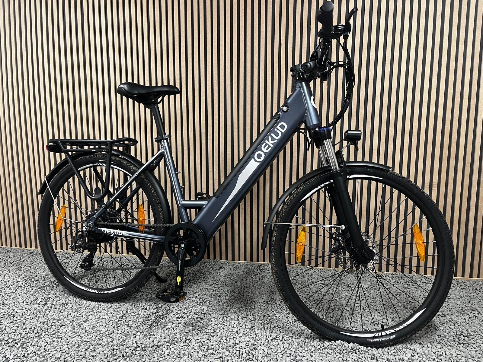 Qekud F26 Pro, Zo goed als nieuw, 51 tot 55 cm, 50 km per accu of meer, Ophalen