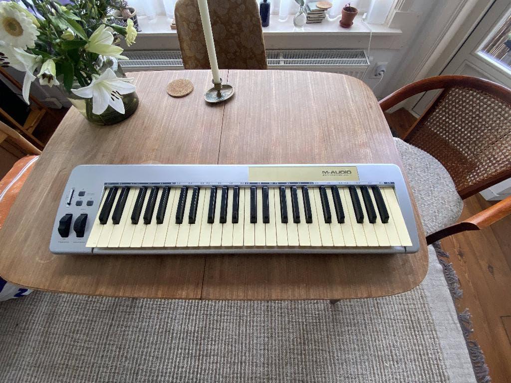 M-audio Keystation 49e USB Midi keyboard, Gebruikt, Midi-aansluiting, Ophalen, 49 toetsen