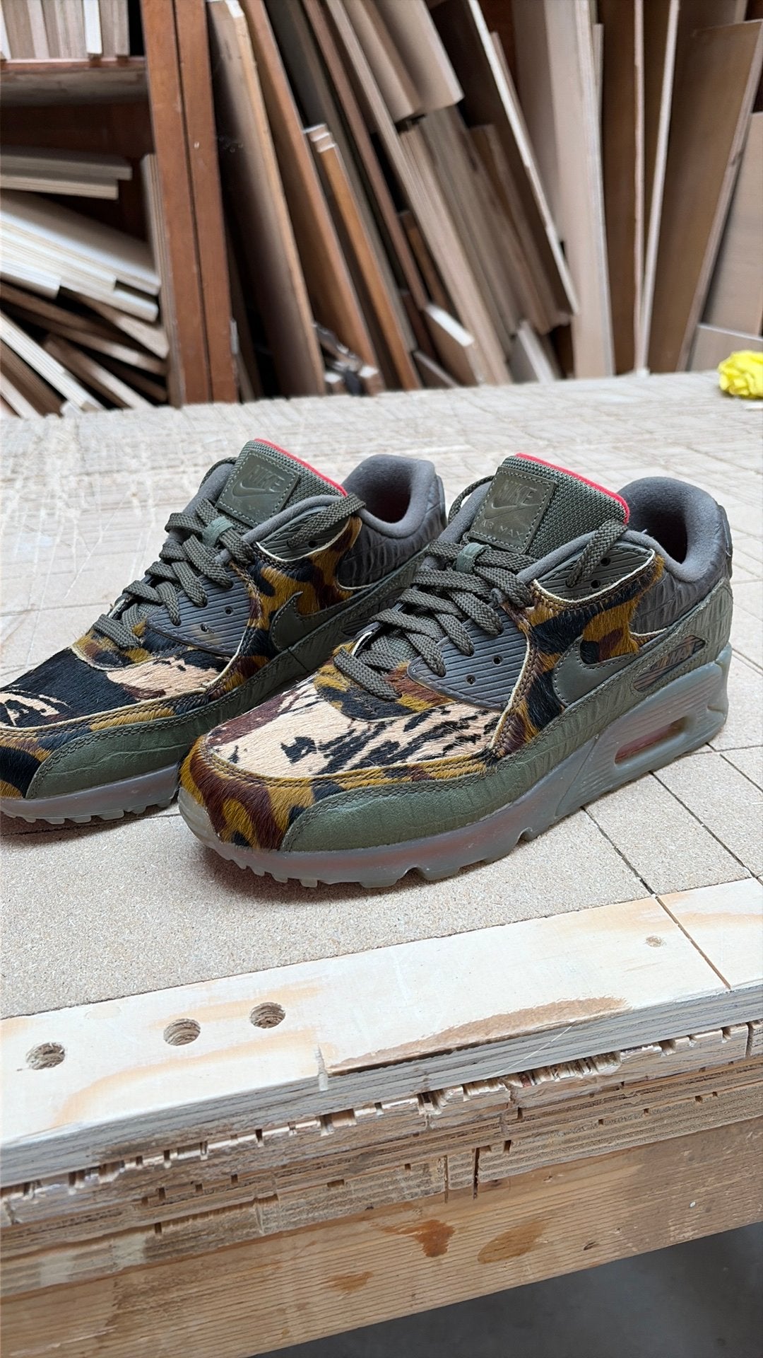 Nike Air Max 90 'Camo Croc 44, Ophalen of Verzenden, Zo goed als nieuw, Overige kleuren