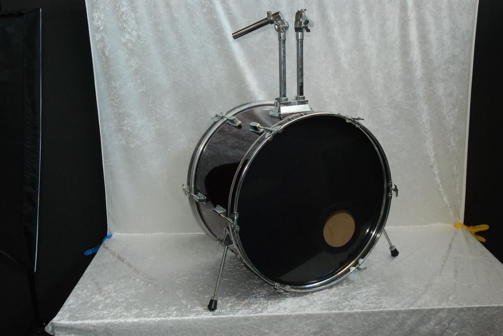 Riggs Basdrum wijnrood 22x15 inch  <25251369>, Riggs, Gebruikt, ., Drums of Percussie