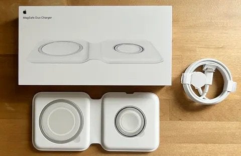 Originele Apple MagSafe Duo Charger met doos, nu €65, Ophalen of Verzenden, Zo goed als nieuw, Apple iPhone