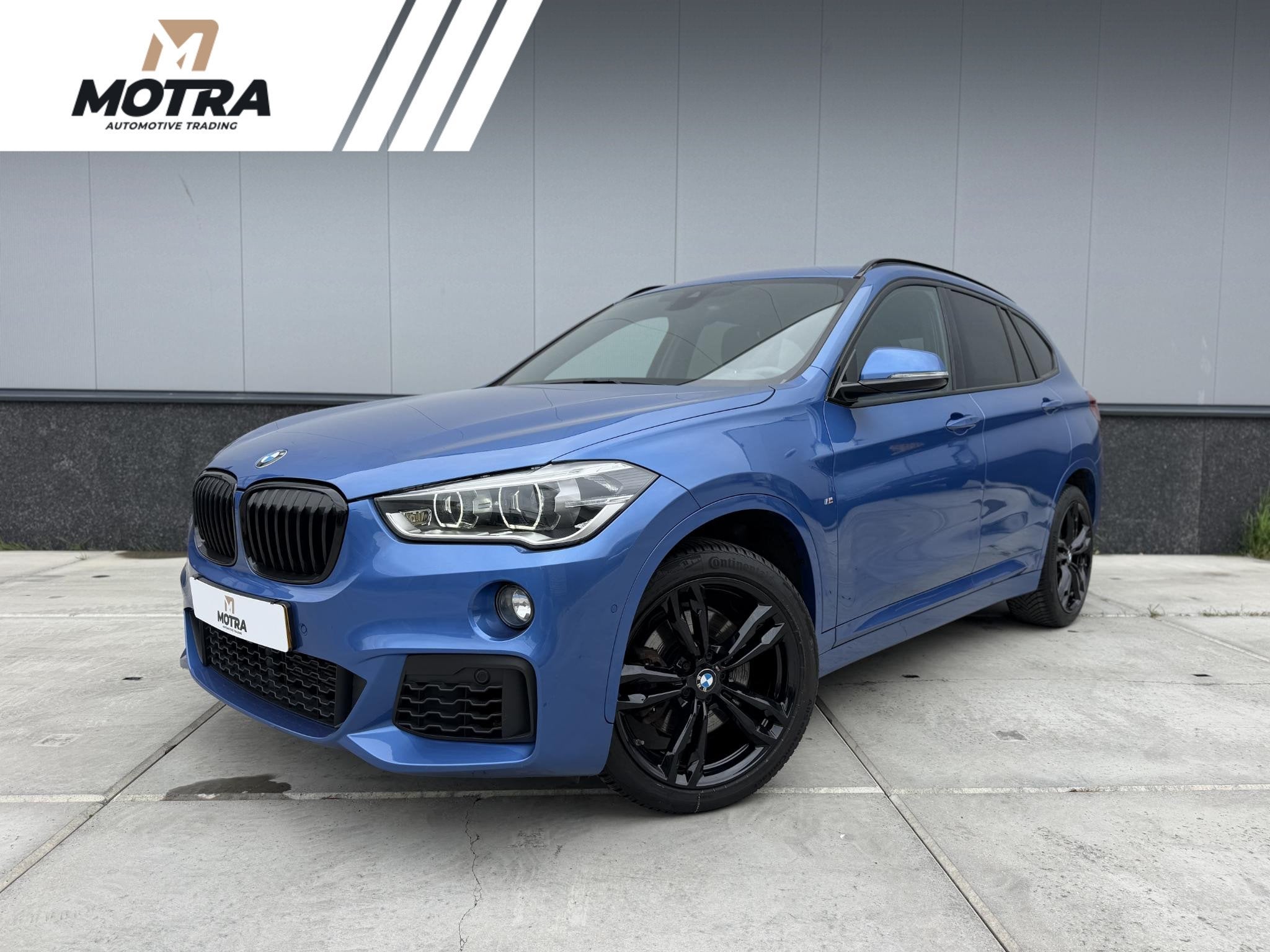 BMW X1 sDrive20i High Executive | M Sport | LED | Camera | S, Auto's, BMW, 1998 cc, Euro 6, Blauw, Alcantara