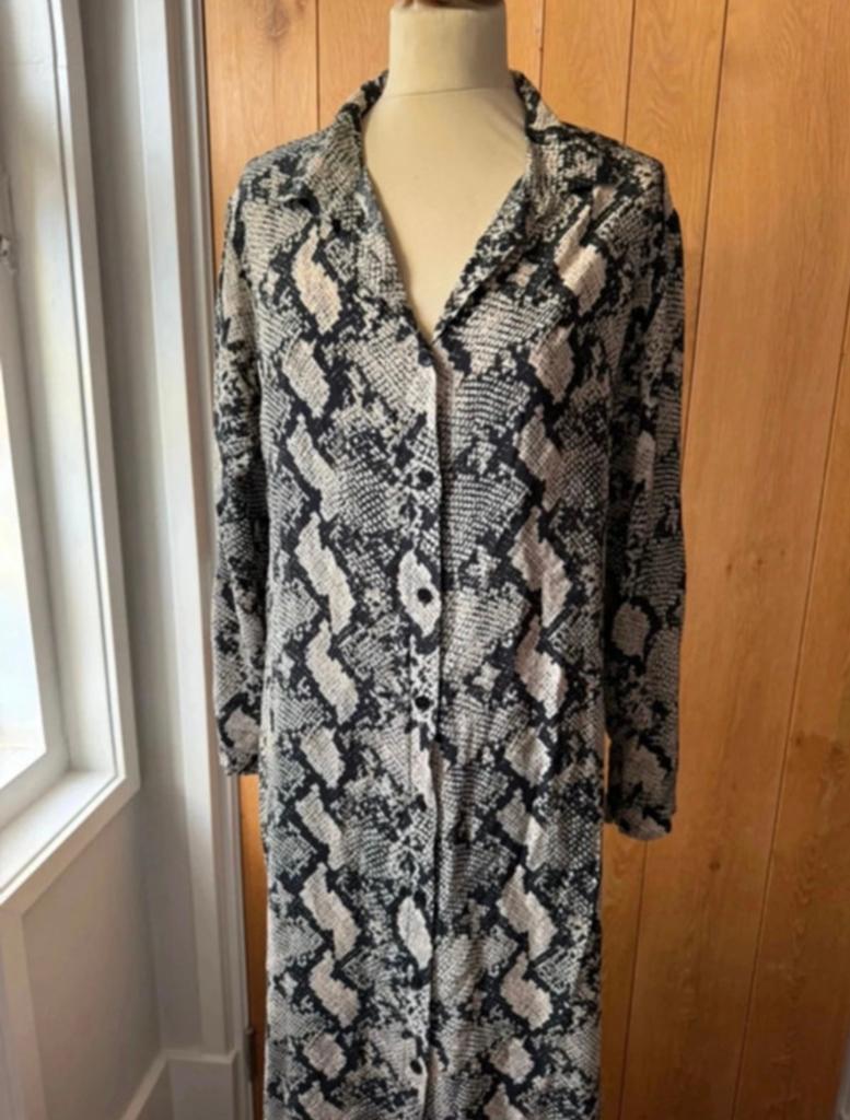 Typical Jill maat m lange jurk, Kleding | Dames, Maat 38/40 (M), Overige kleuren, Ophalen of Verzenden, Zo goed als nieuw