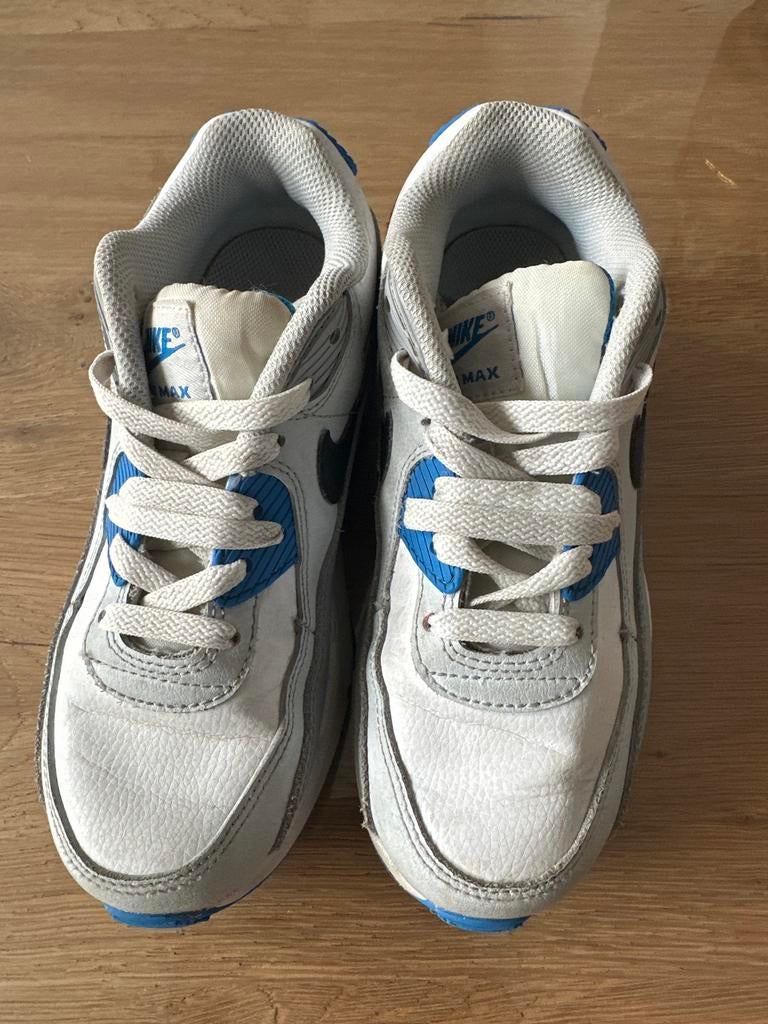 Nike Air sportschoenen maat 34, Ophalen of Verzenden, Zo goed als nieuw, Jongen of Meisje, Sportschoenen
