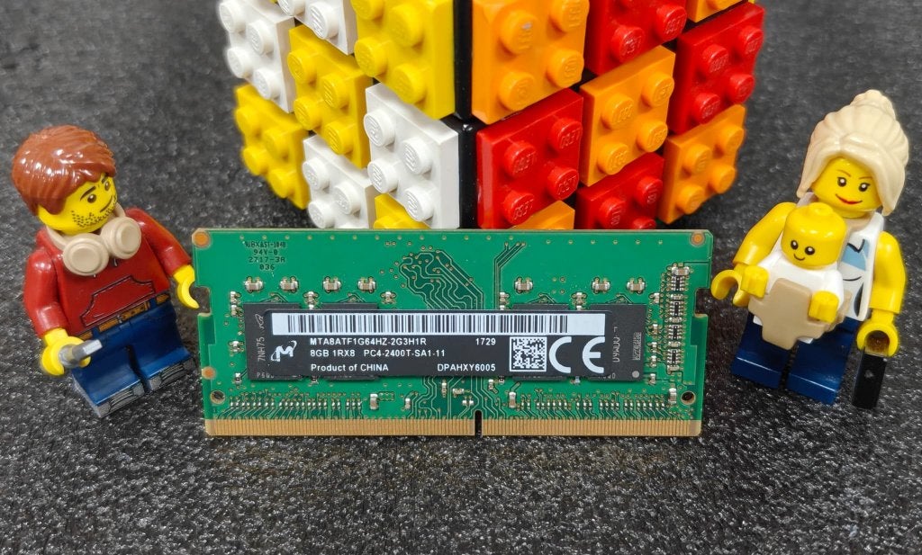 Micron MTA8ATF1G64HZ-2G3H1R 8GB DDR4 2400 SODIMM Geheugen, DDR4, 8 GB, Ophalen of Verzenden, Zo goed als nieuw